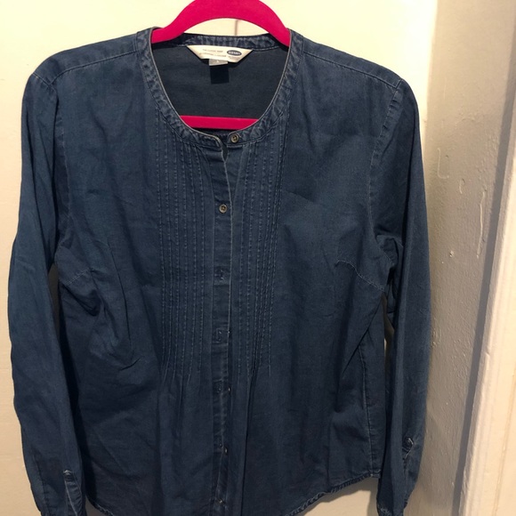 Old Navy Long Sleeve denim button down - Picture 1 of 2